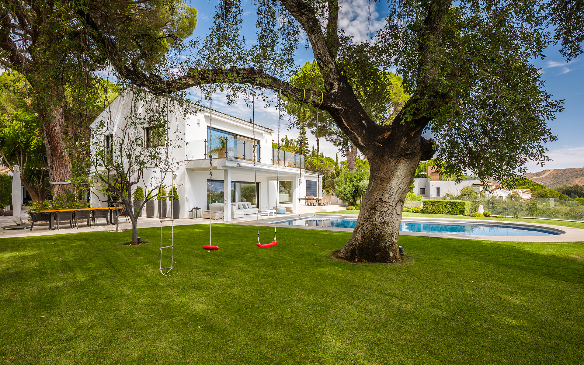 ELEGANTE VILLA TOTALMENTE REFORMADA CON CASA DE INVITADOS Y VISTAS PANORÁMICAS EN EL MADROÑAL - MALAGA — imagen 29