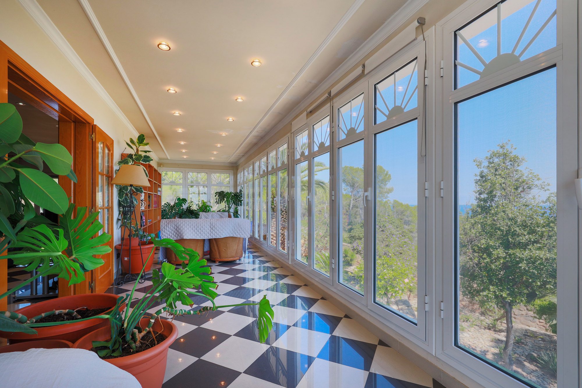 Villa Exclusiva con Vistas Panorámicas en Tarragona — imagen 15