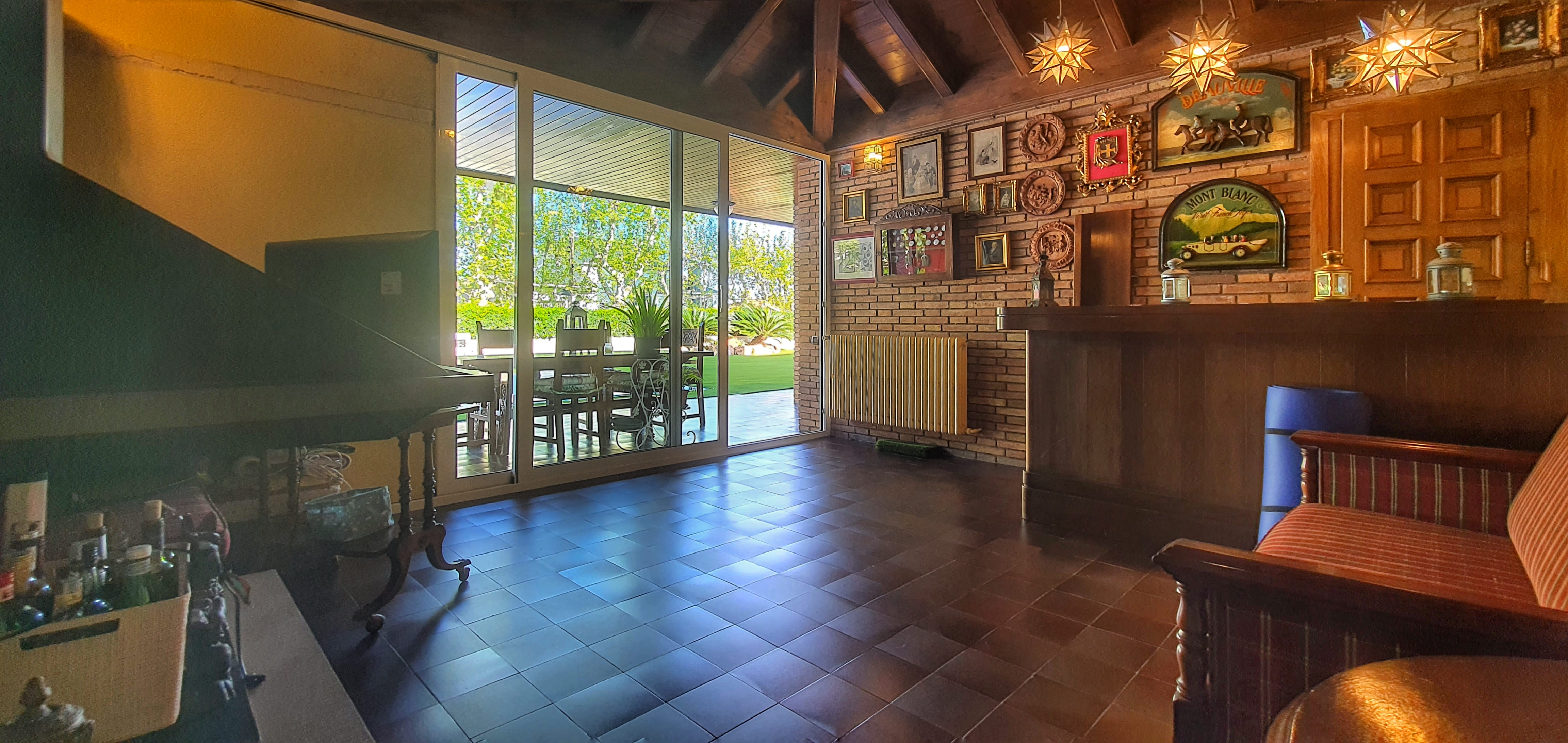 Exclusiva Villa de Estilo Inglés con Piscina Privada y Vistas al Mar - Barcelona — imagen 21