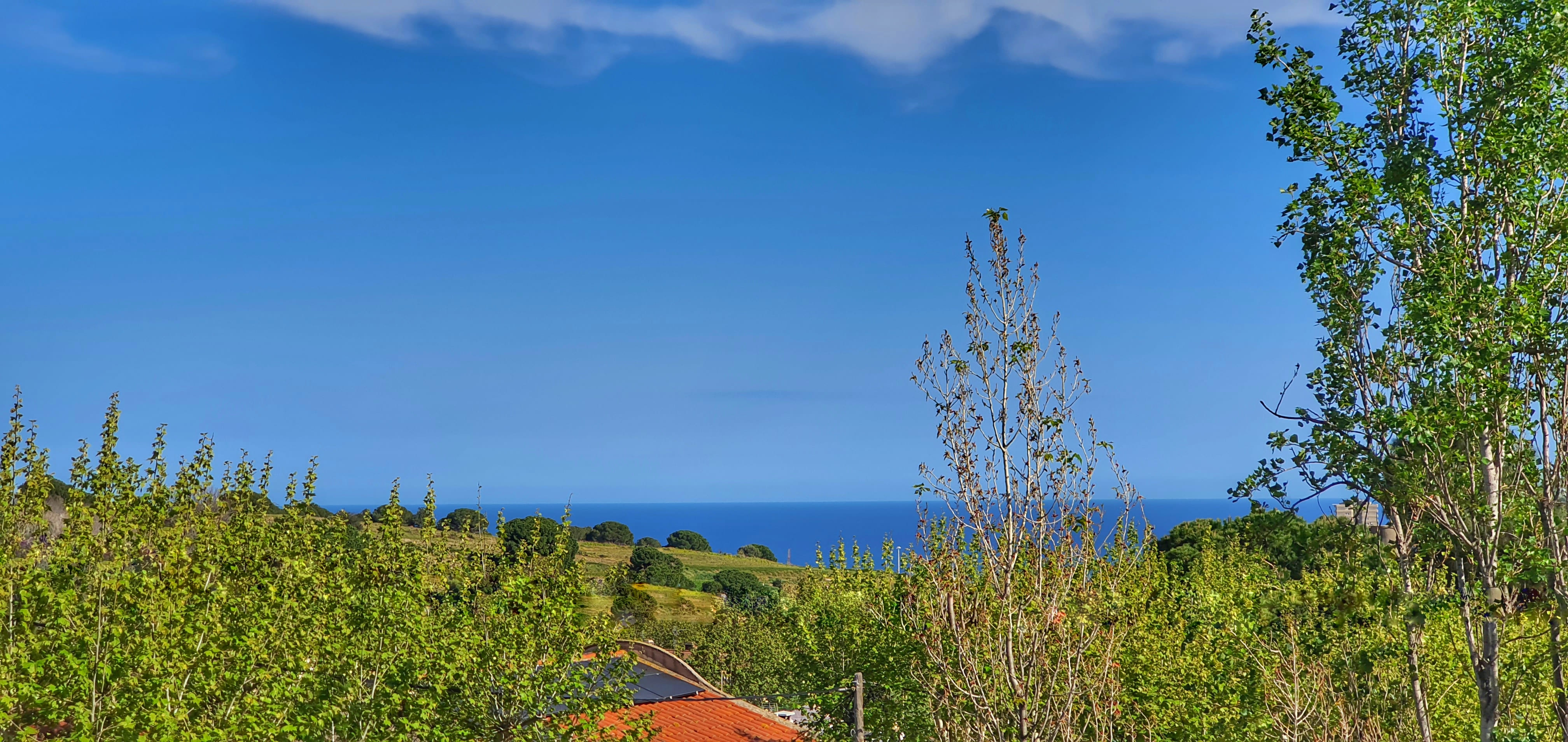 Exclusiva Villa de Estilo Inglés con Piscina Privada y Vistas al Mar - Barcelona — imagen 36
