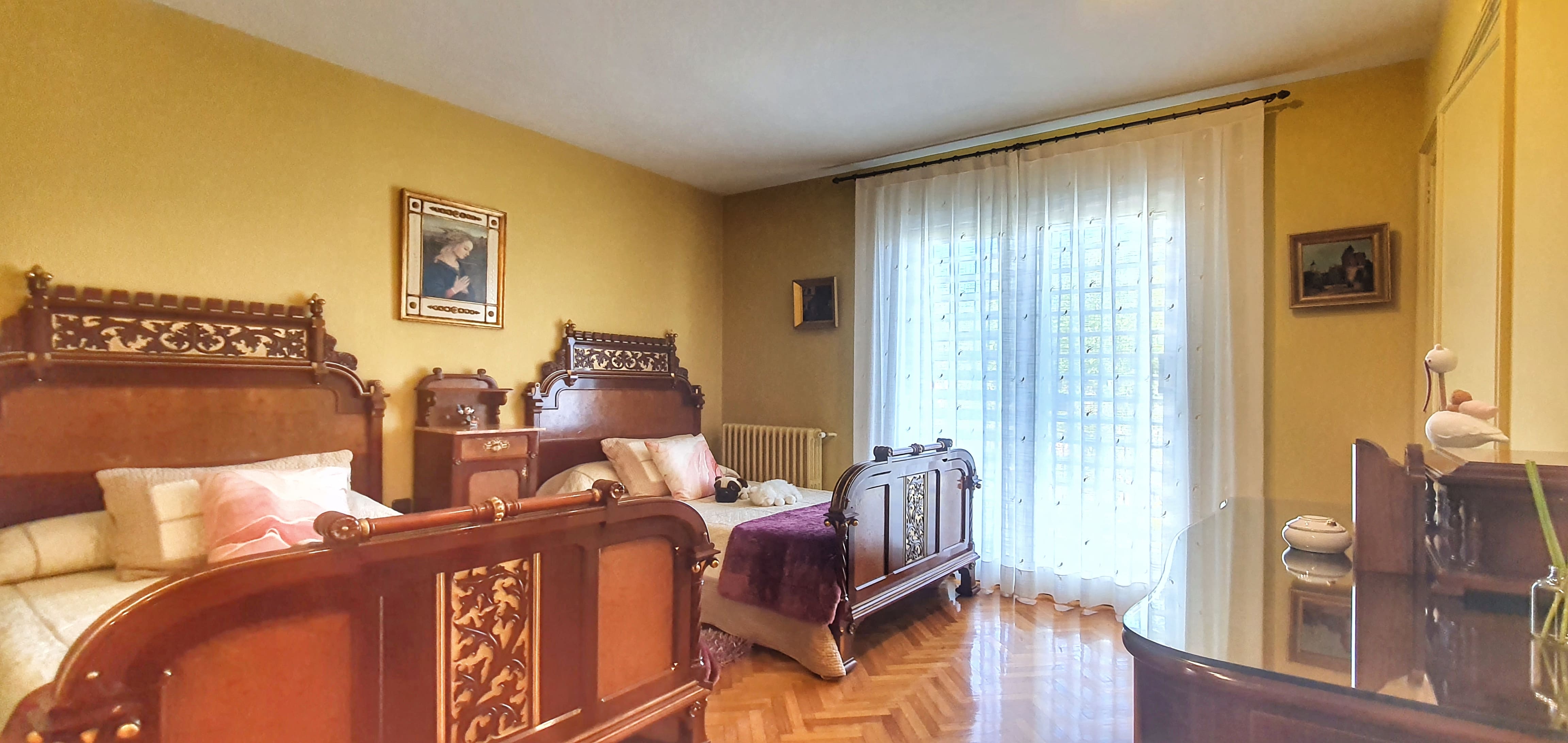 Exclusiva Villa de Estilo Inglés con Piscina Privada y Vistas al Mar - Barcelona — imagen 41