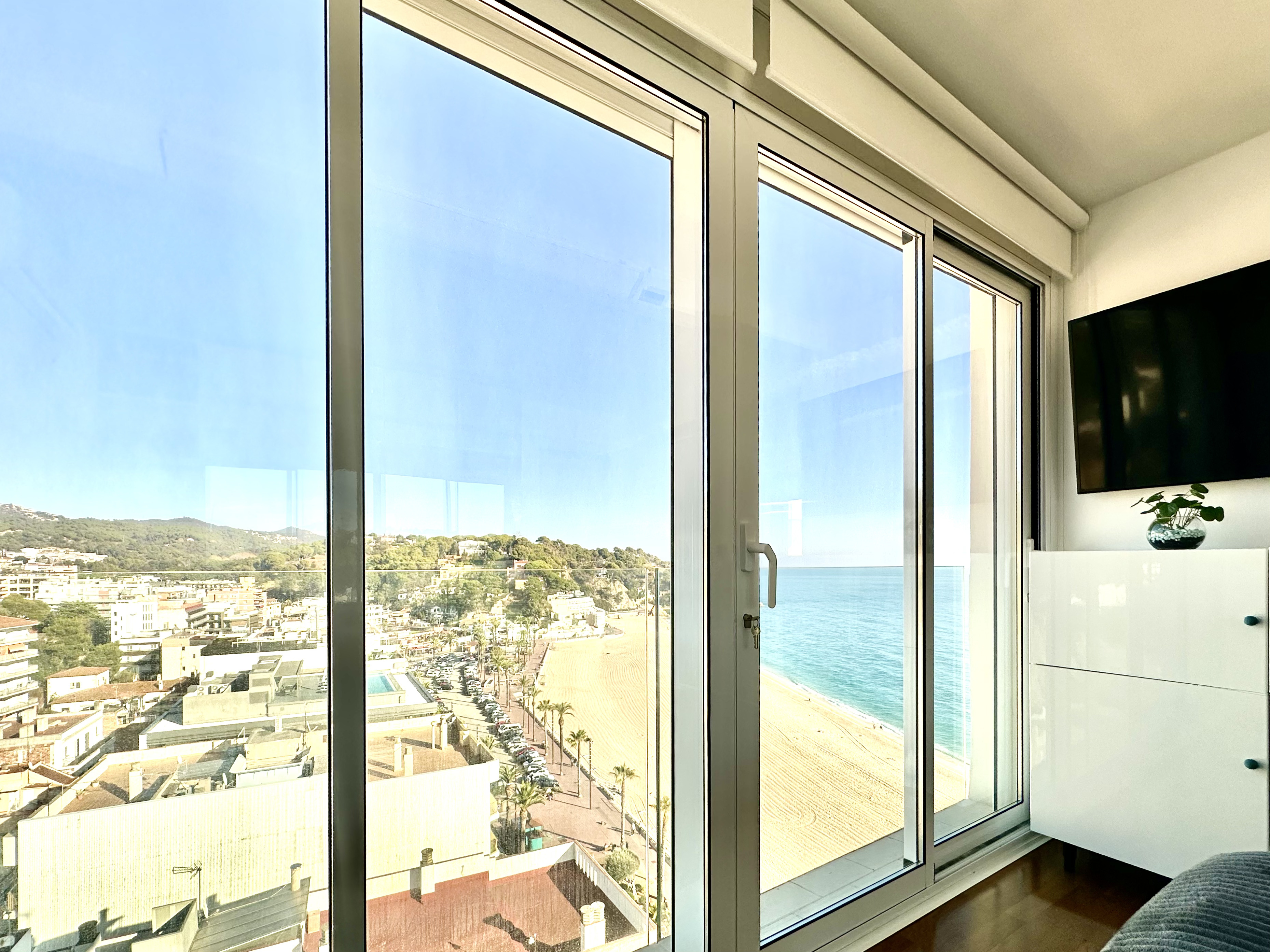 Primera línea de mar | Vistas panorámicas en Lloret de Mar — imagen 26