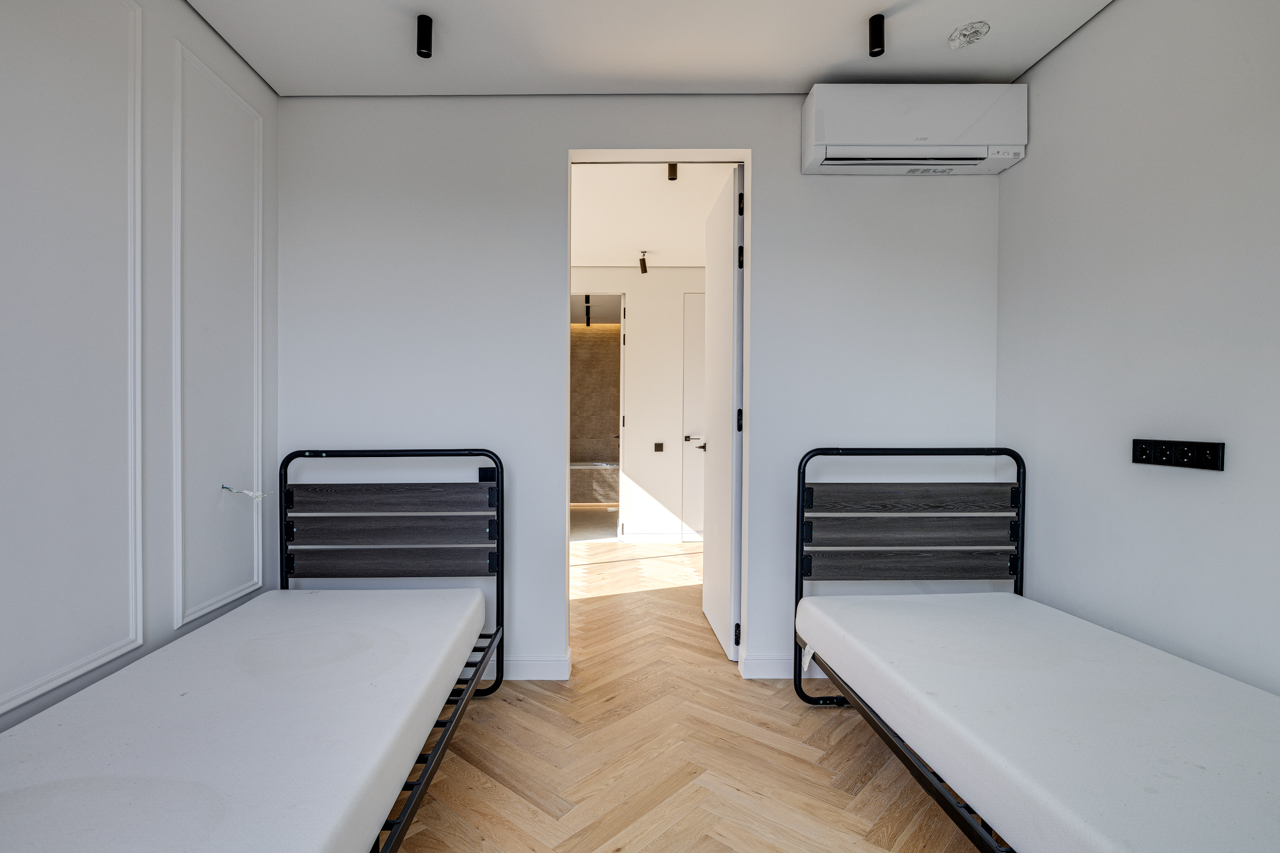 Villa de Vanguardia en Sant Just Desvern: Tecnología, Privacidad y Diseño — imagen 18