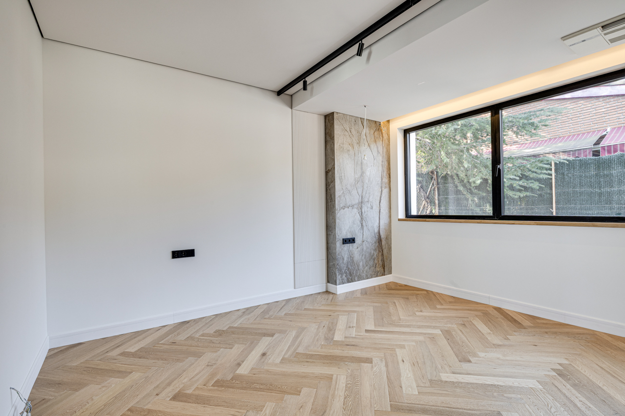 Villa de Vanguardia en Sant Just Desvern: Tecnología, Privacidad y Diseño — imagen 27