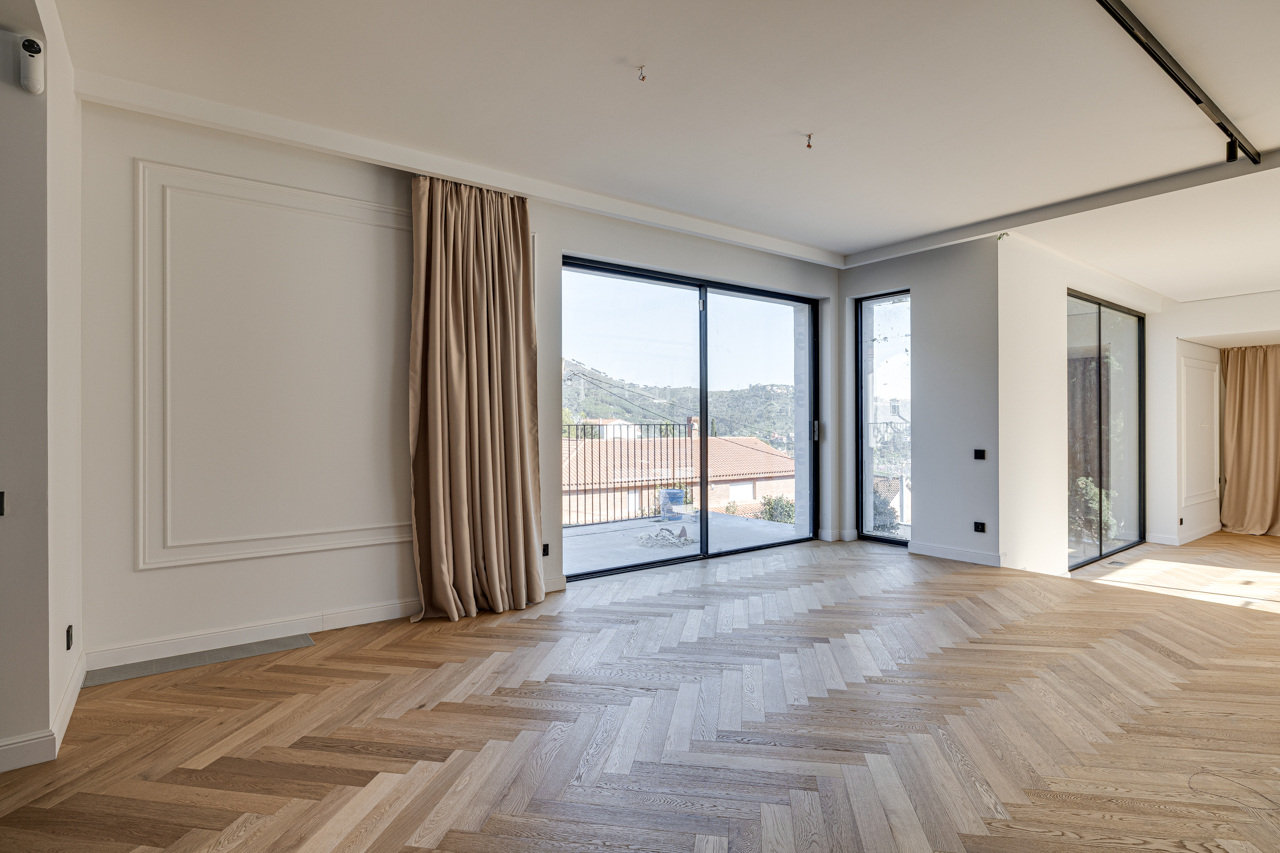 Villa de Vanguardia en Sant Just Desvern: Tecnología, Privacidad y Diseño — imagen 41