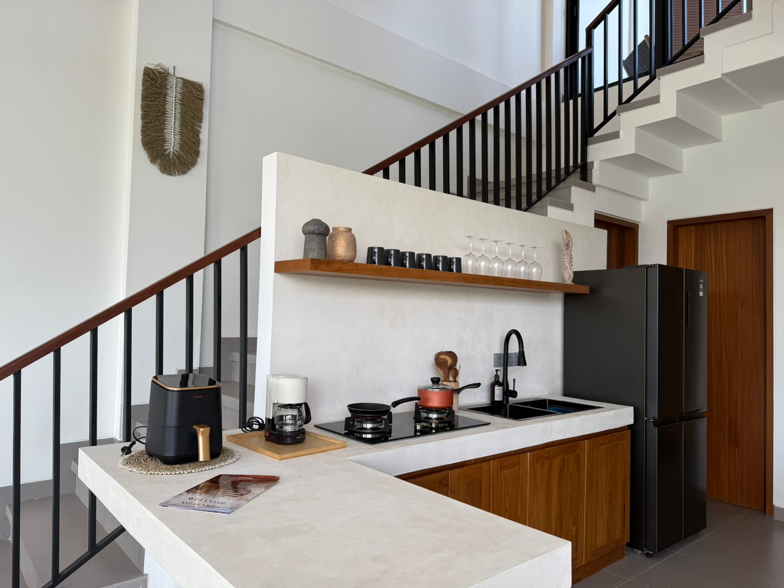 Villa moderna de 3 dormitorios a estrenar con vistas a los arrozales – Canggu, Bali — imagen 11