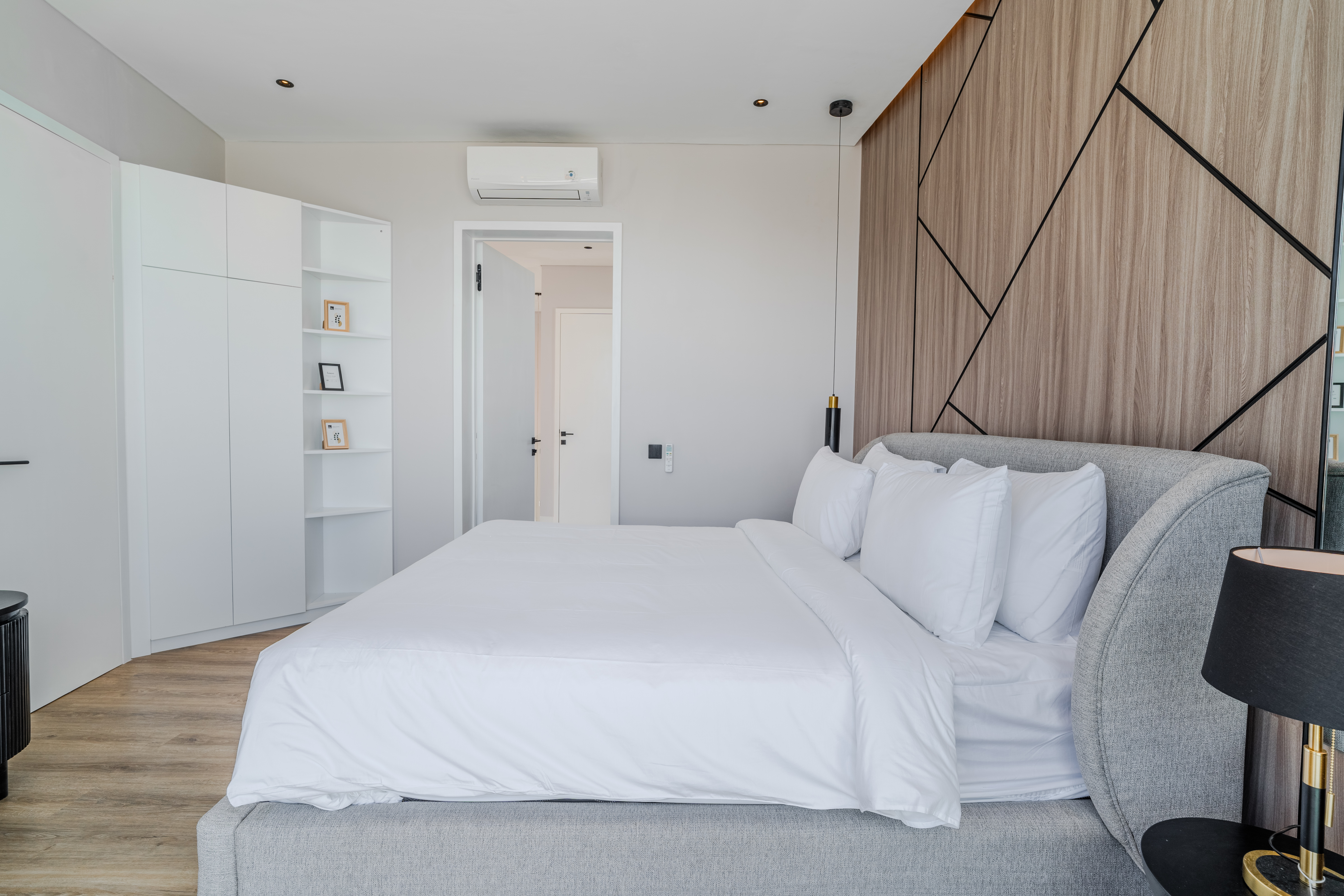 VILLA DE LUJO EN UMALAS, CON  PISCINAS PRIVADA. OFICINA — imagen 6