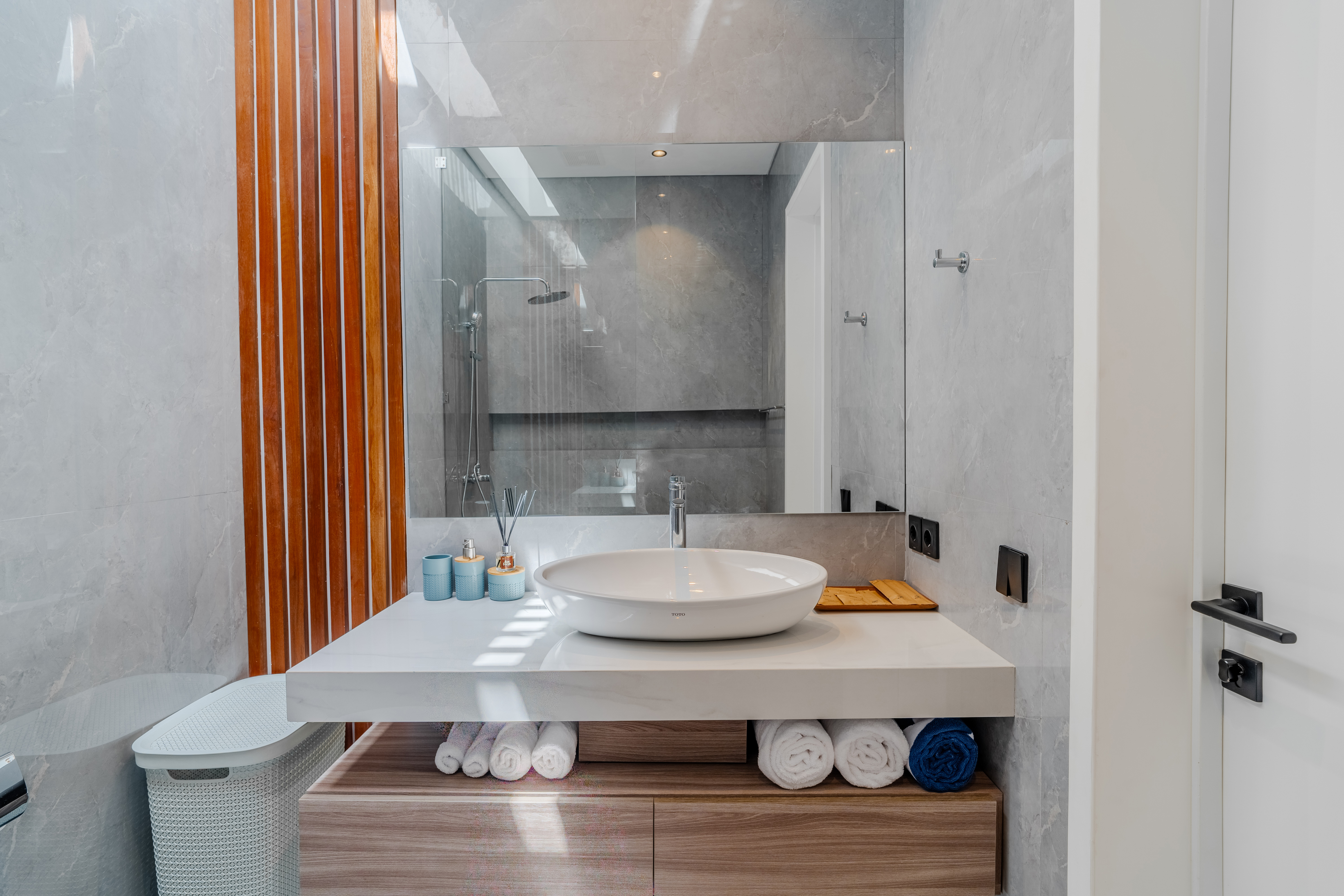 VILLA DE LUJO EN UMALAS, CON  PISCINAS PRIVADA. OFICINA — imagen 8