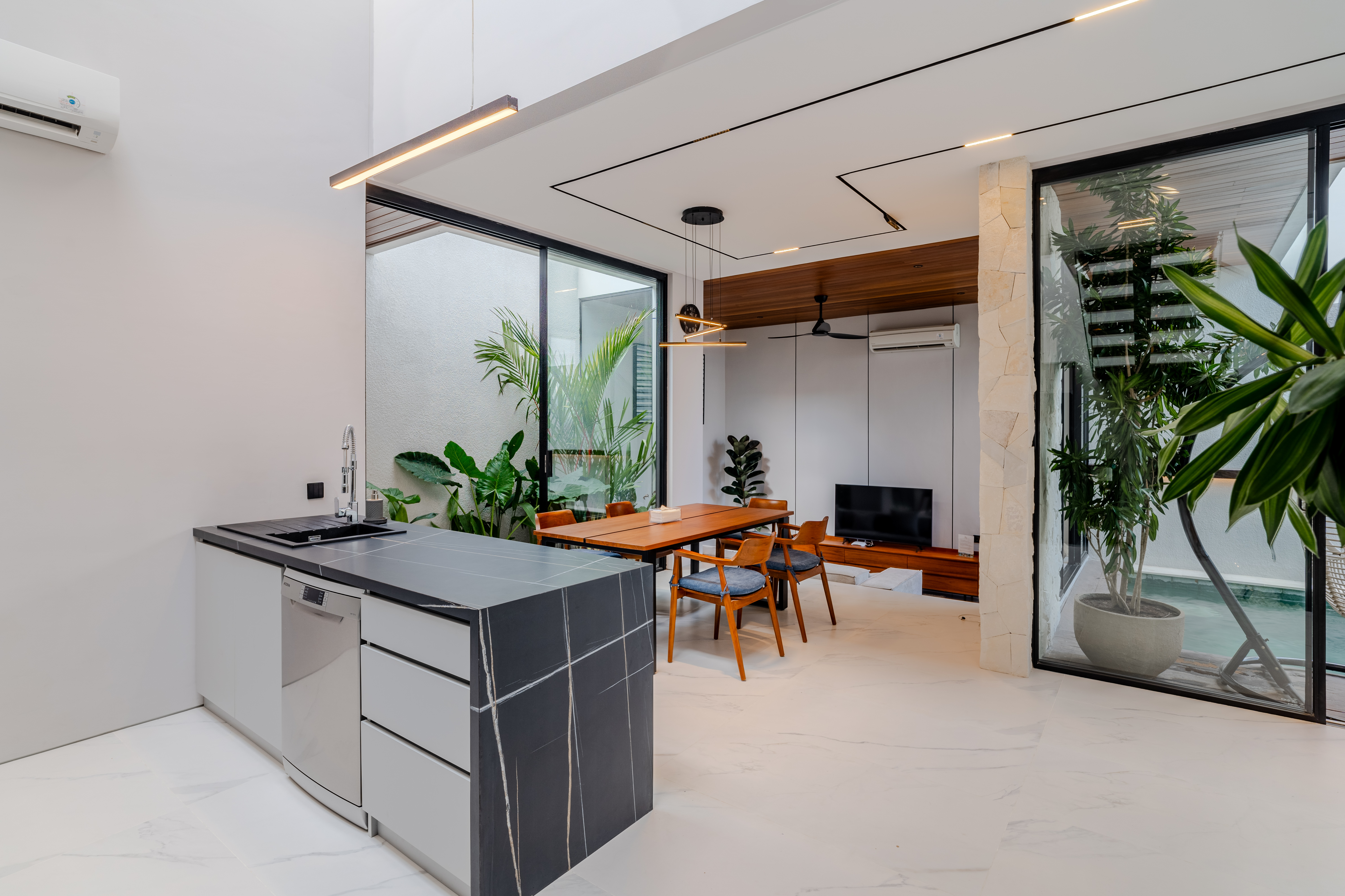 VILLA DE LUJO EN UMALAS, CON  PISCINAS PRIVADA. OFICINA — imagen 15