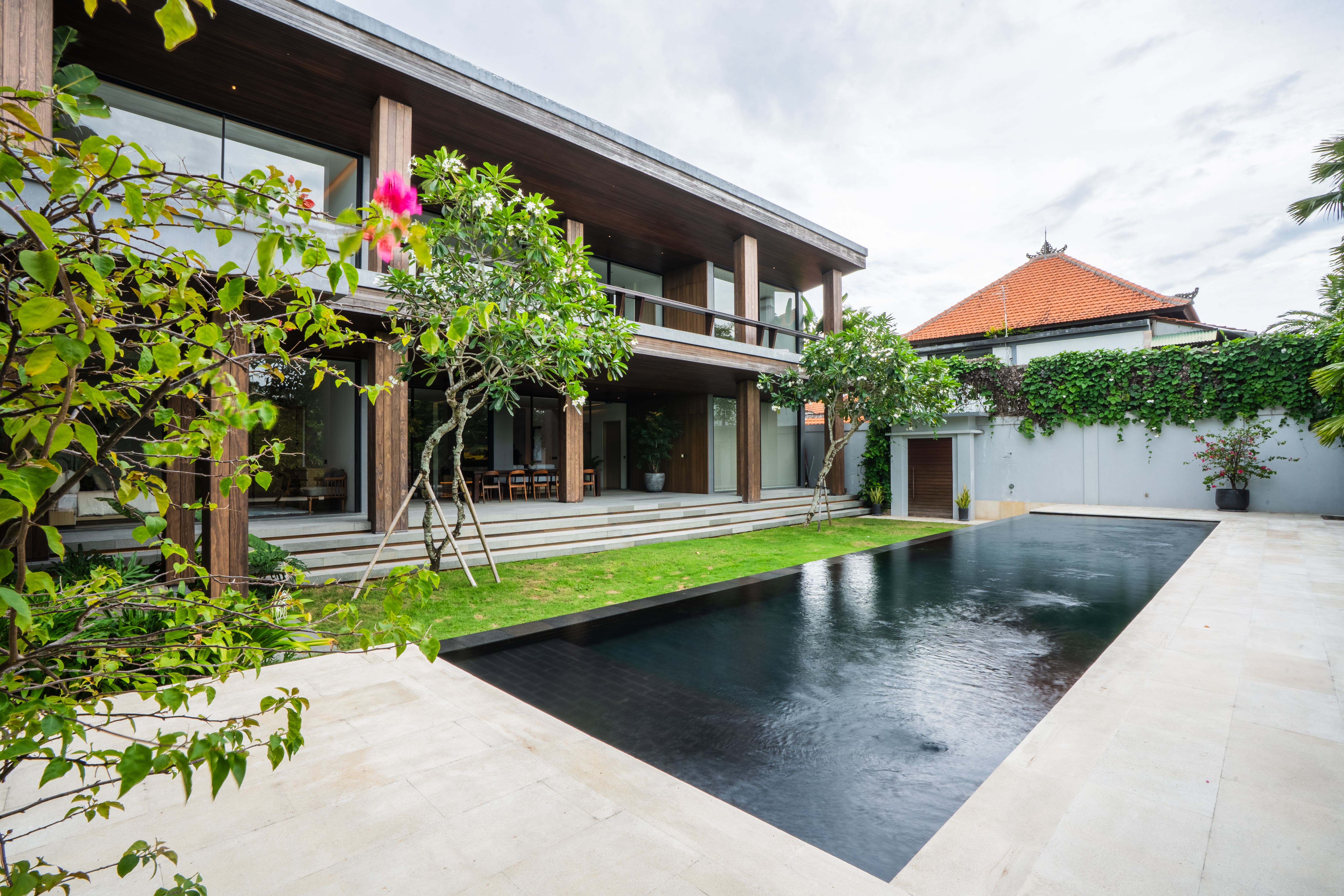 FINCA MODERNA DE LUJO EN TUMBAKAYUH — imagen 6
