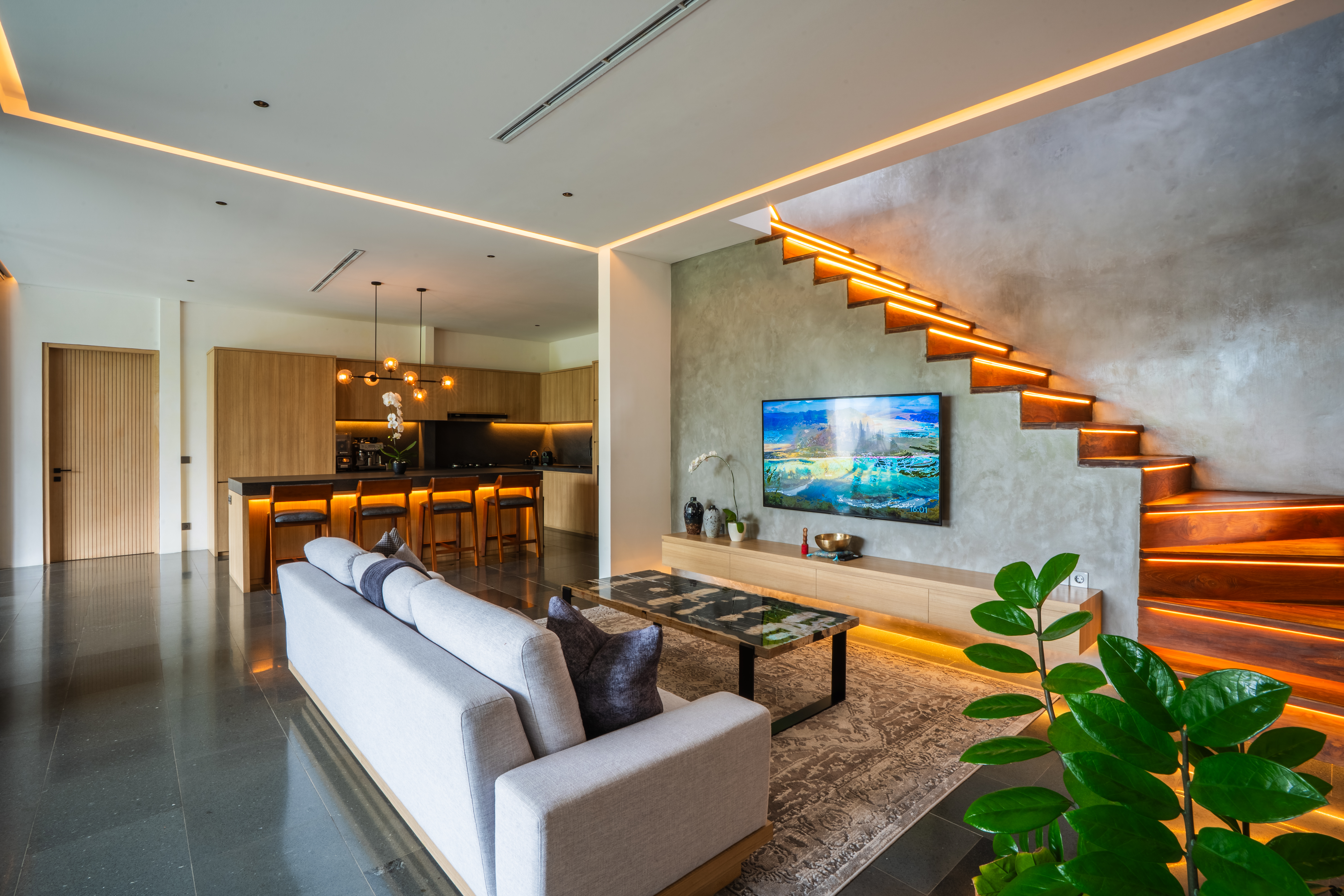 FINCA MODERNA DE LUJO EN TUMBAKAYUH — imagen 13