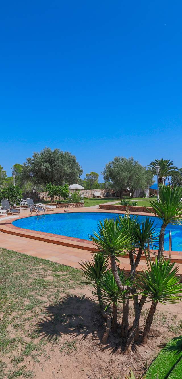 Villa Exclusiva con Vistas Panorámicas en Tarragona