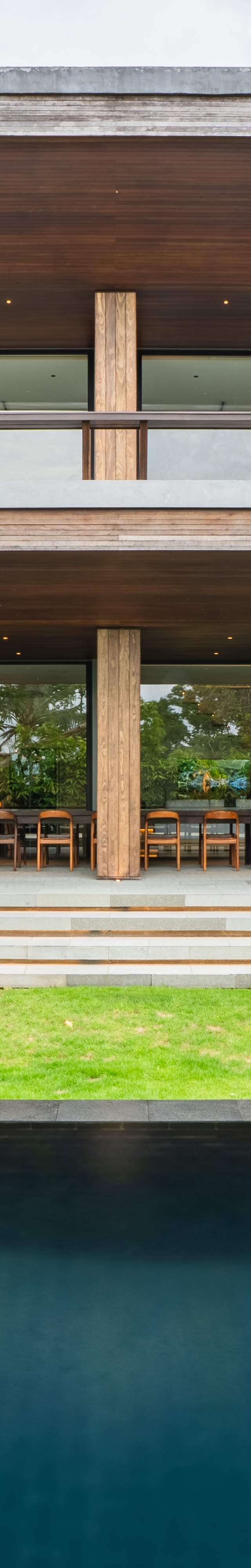 FINCA MODERNA DE LUJO EN TUMBAKAYUH