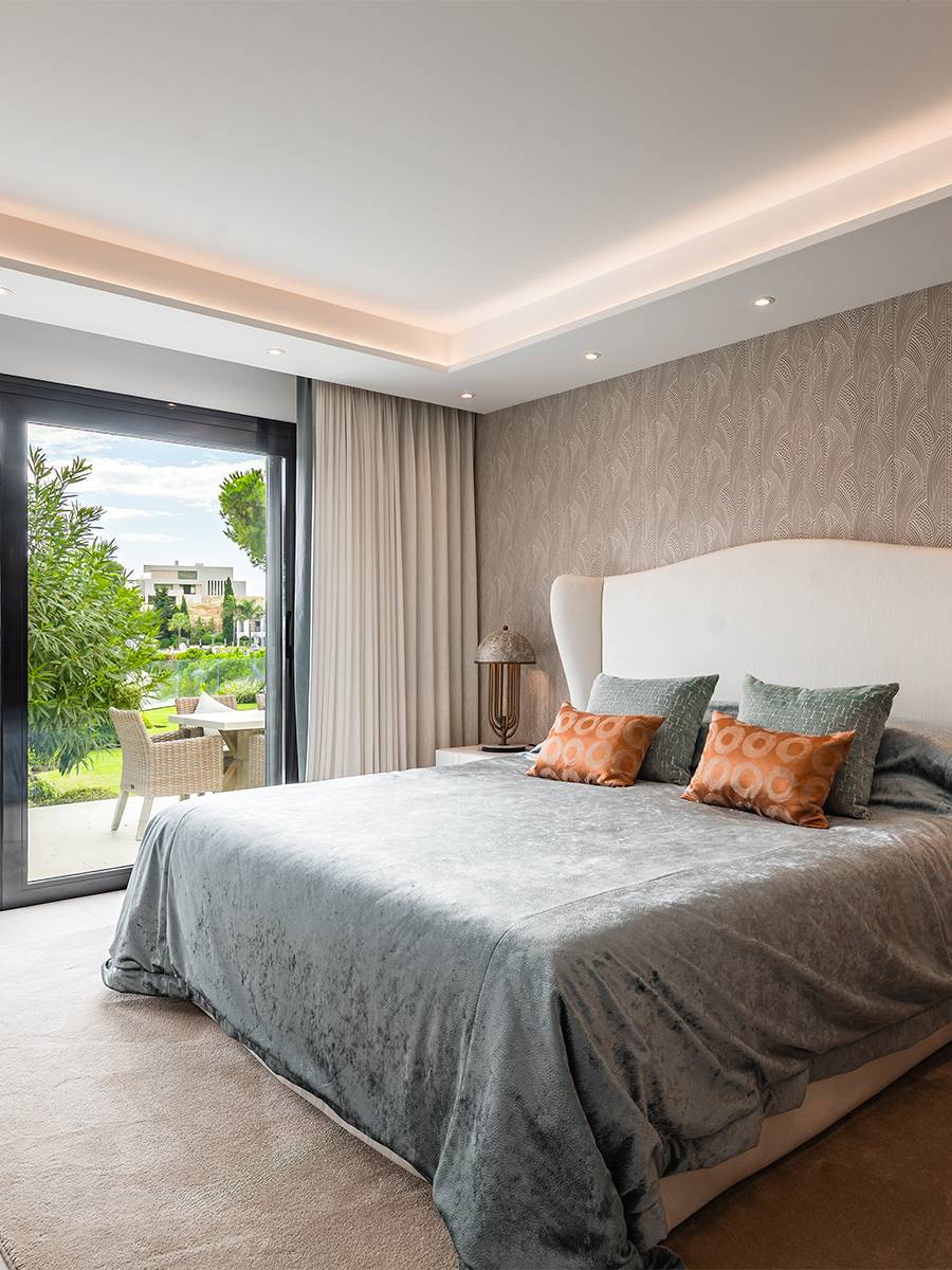 ELEGANTE VILLA TOTALMENTE REFORMADA CON CASA DE INVITADOS Y VISTAS PANORÁMICAS EN EL MADROÑAL - MALAGA — imagen 16