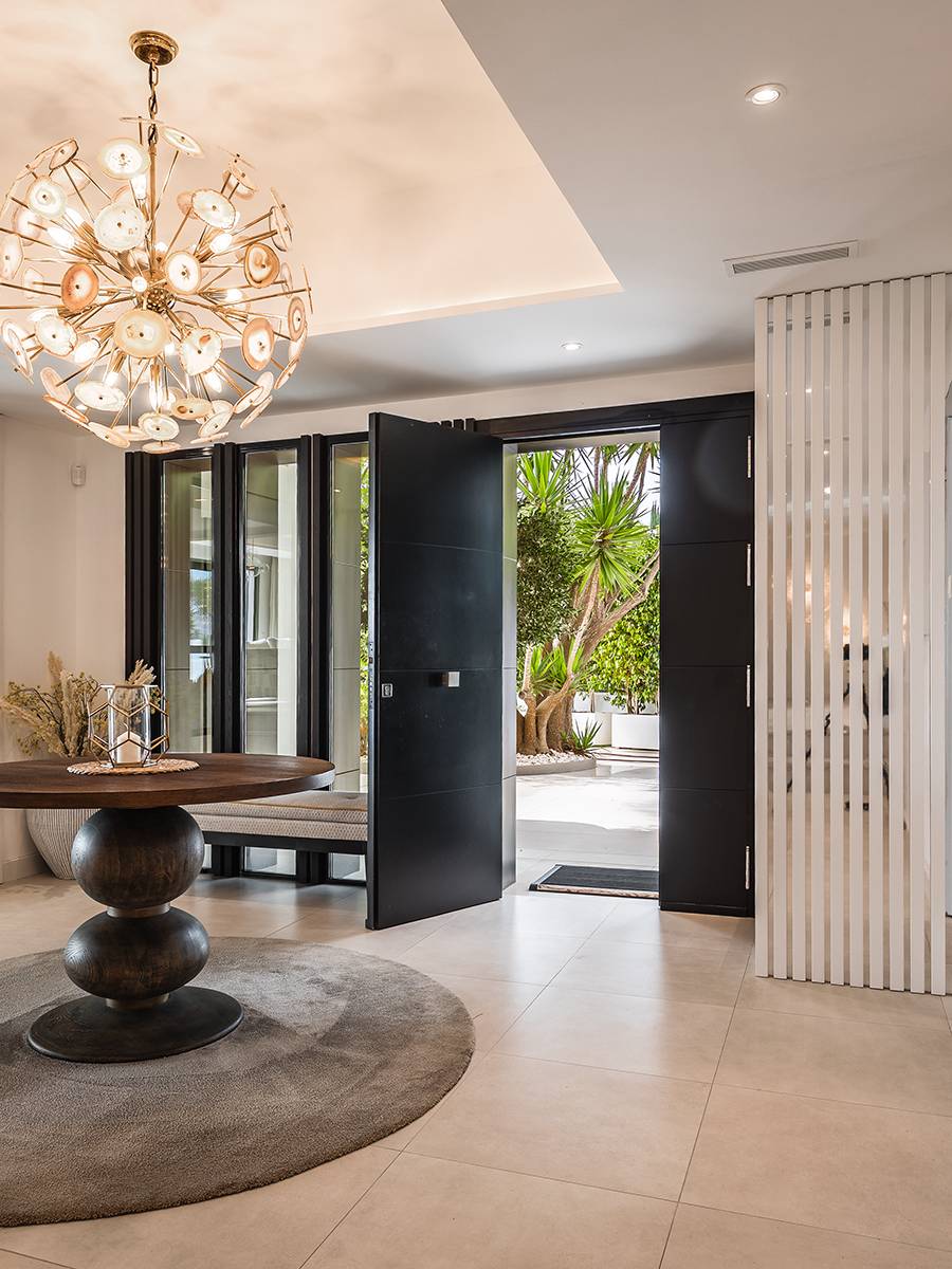 ELEGANTE VILLA TOTALMENTE REFORMADA CON CASA DE INVITADOS Y VISTAS PANORÁMICAS EN EL MADROÑAL - MALAGA — imagen 17