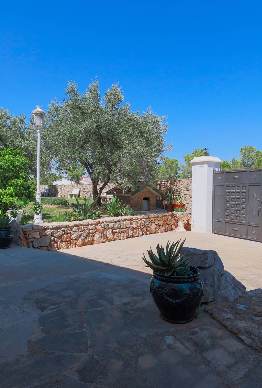 Villa Exclusiva con Vistas Panorámicas en Tarragona — imagen 10