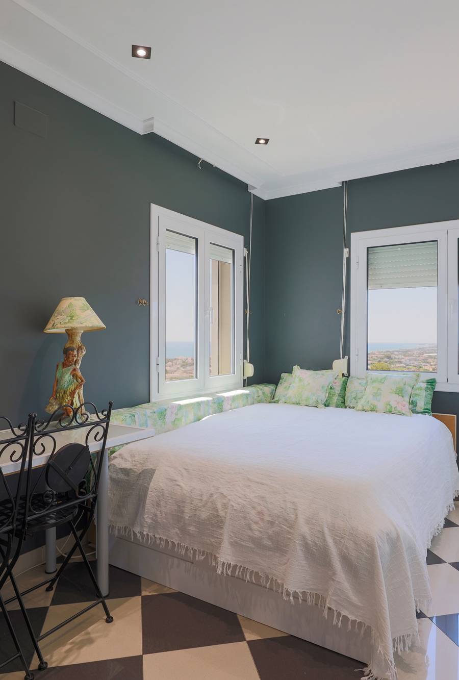 Villa Exclusiva con Vistas Panorámicas en Tarragona — imagen 22