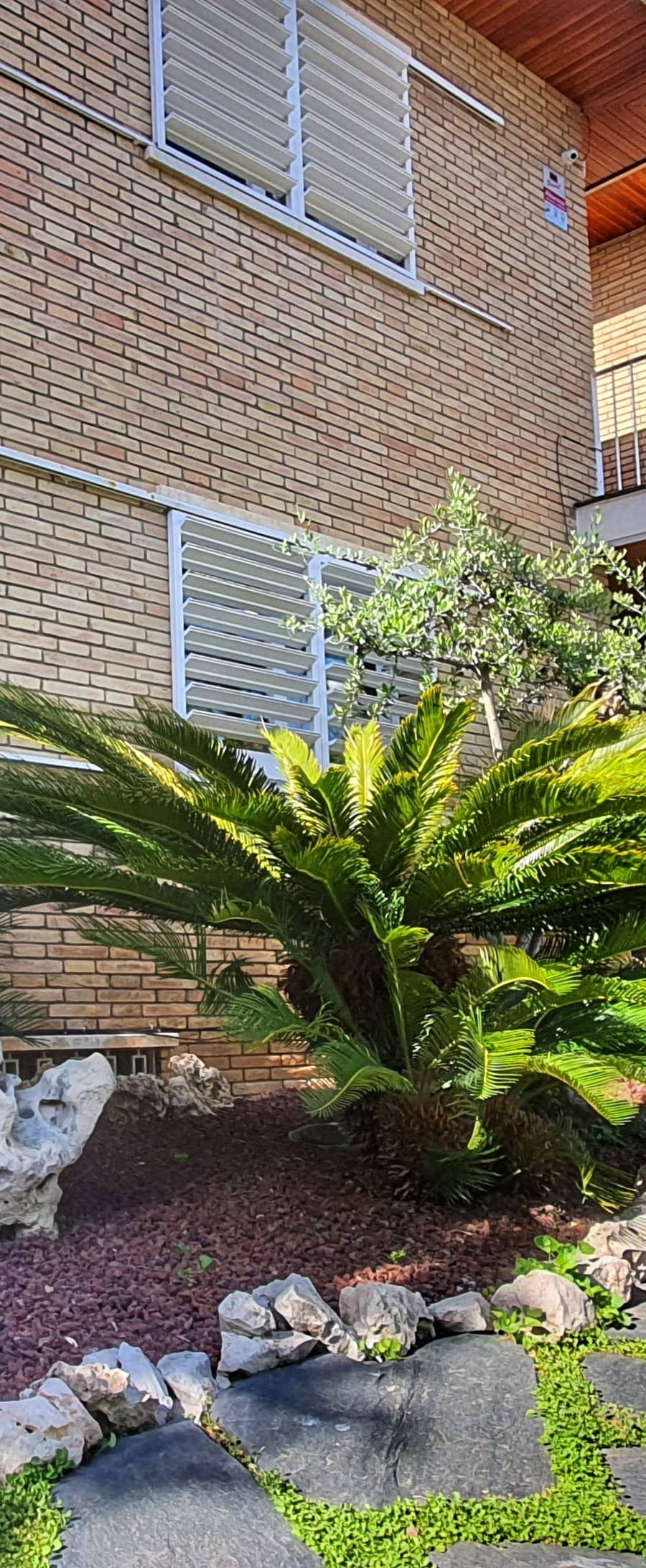 Exclusiva Villa de Estilo Inglés con Piscina Privada y Vistas al Mar - Barcelona — imagen 3