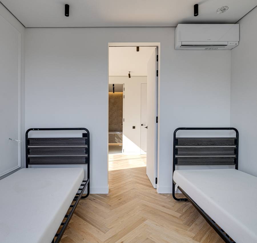 Villa de Vanguardia en Sant Just Desvern: Tecnología, Privacidad y Diseño — imagen 18