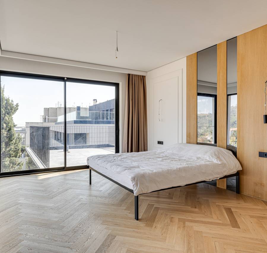 Villa de Vanguardia en Sant Just Desvern: Tecnología, Privacidad y Diseño — imagen 22