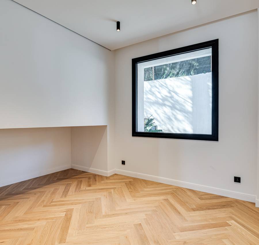 Villa de Vanguardia en Sant Just Desvern: Tecnología, Privacidad y Diseño — imagen 33