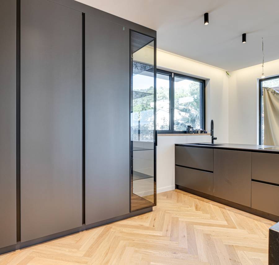 Villa de Vanguardia en Sant Just Desvern: Tecnología, Privacidad y Diseño — imagen 48